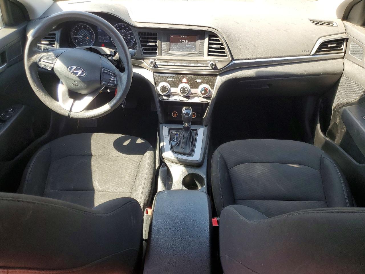 2019 HYUNDAI ELANTRA SE photo 15