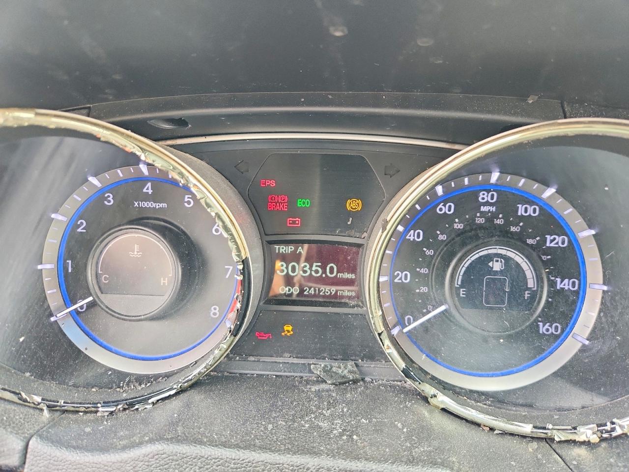 2013 HYUNDAI SONATA SE photo 25