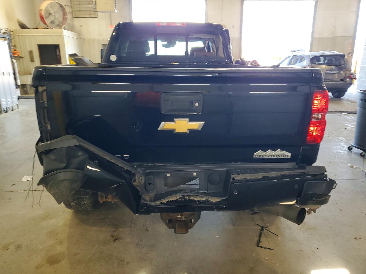 2015 CHEVROLET SILVERADO K2500 HIGH COUNTRY photo 16
