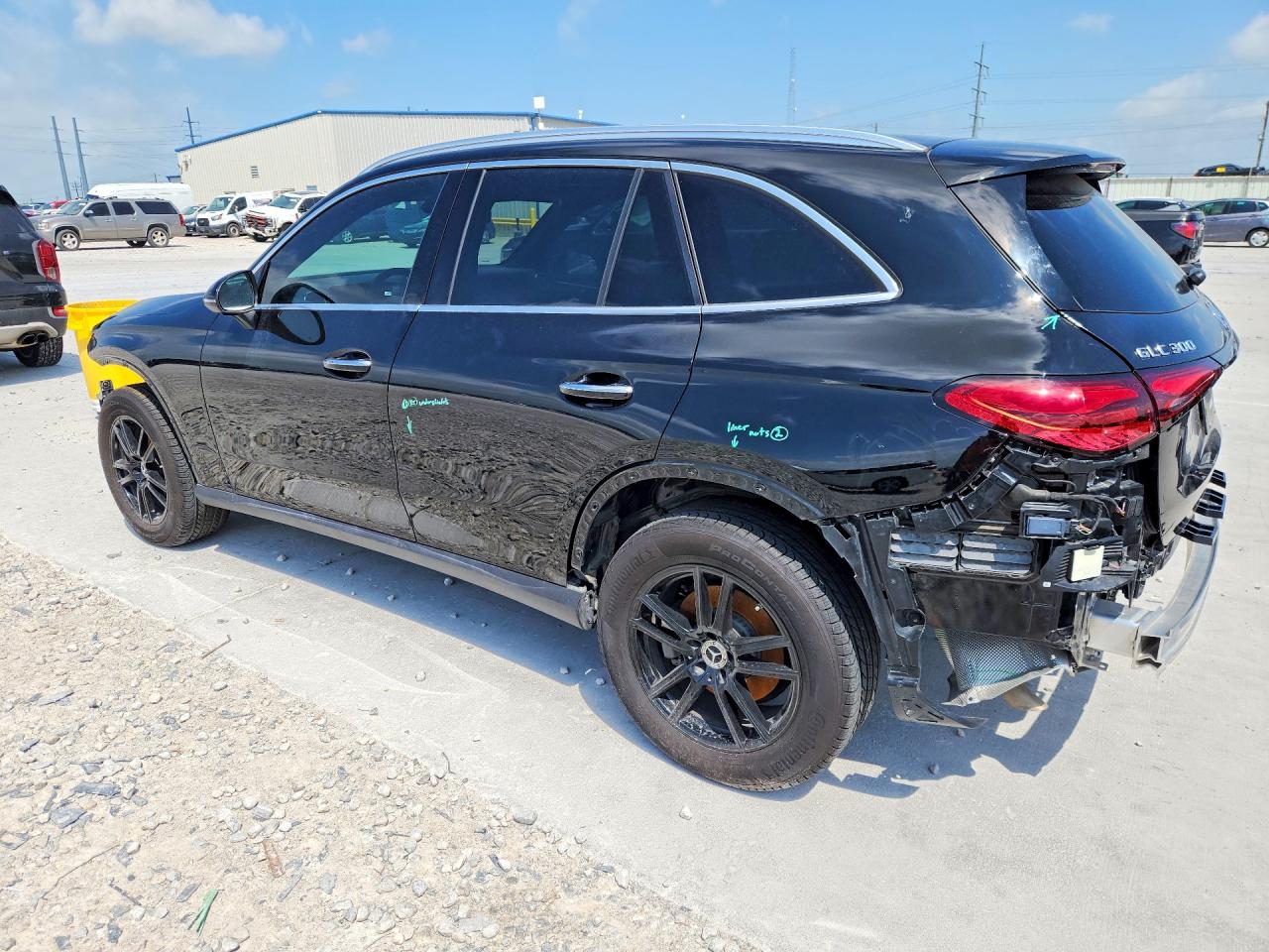 2025 MERCEDES-BENZ GLC 300 4MATIC photo 2