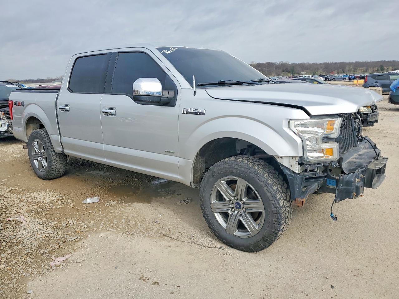2015 FORD F150 SUPERCREW photo 4