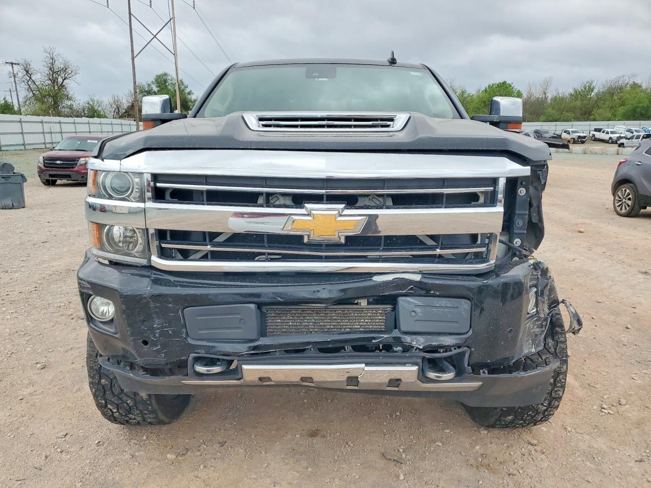 2018 CHEVROLET SILVERADO K2500 HIGH COUNTRY photo 5