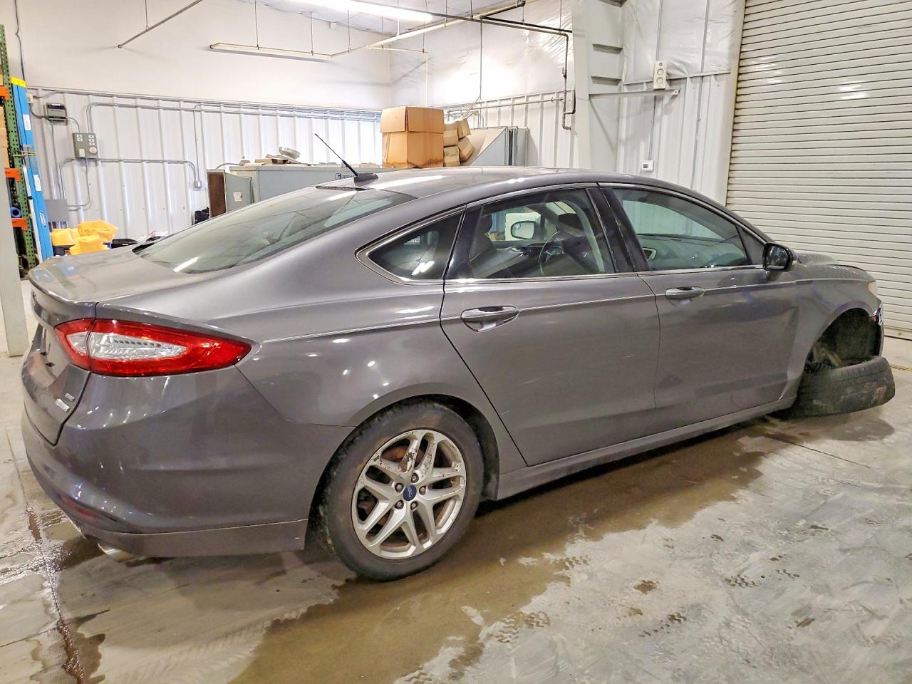 2013 FORD FUSION SE photo 5