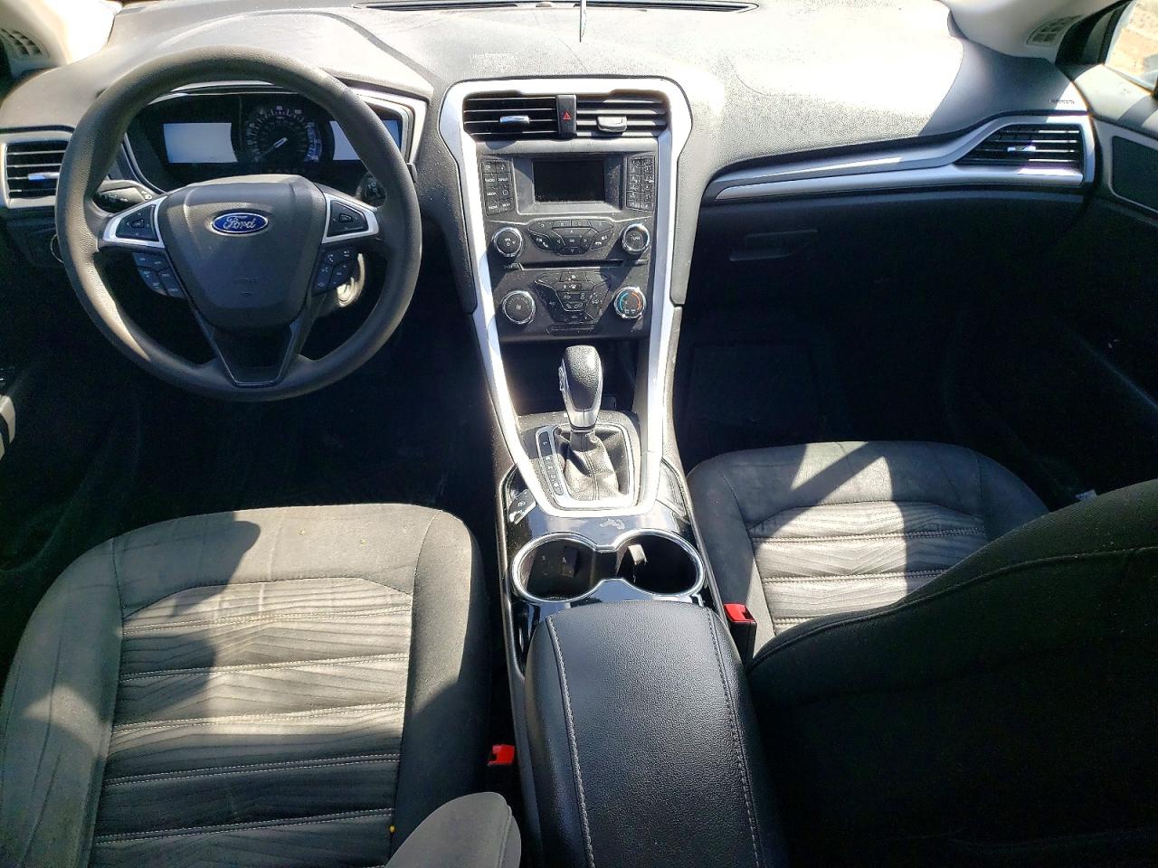 2016 FORD FUSION SE photo 15