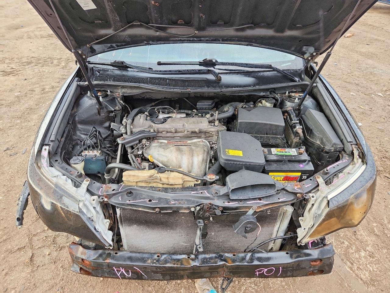 2014 TOYOTA CAMRY SE photo 21