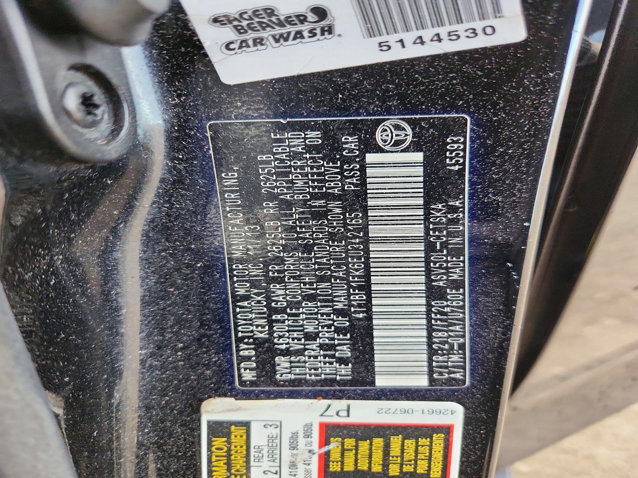 2014 TOYOTA CAMRY SE photo 25