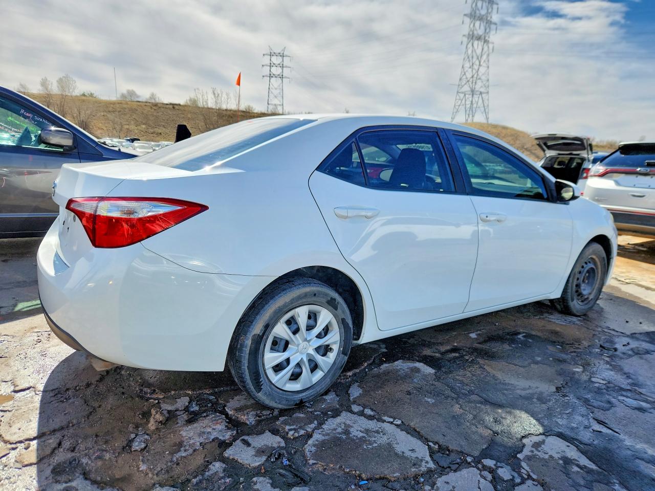 2014 TOYOTA COROLLA L photo 5