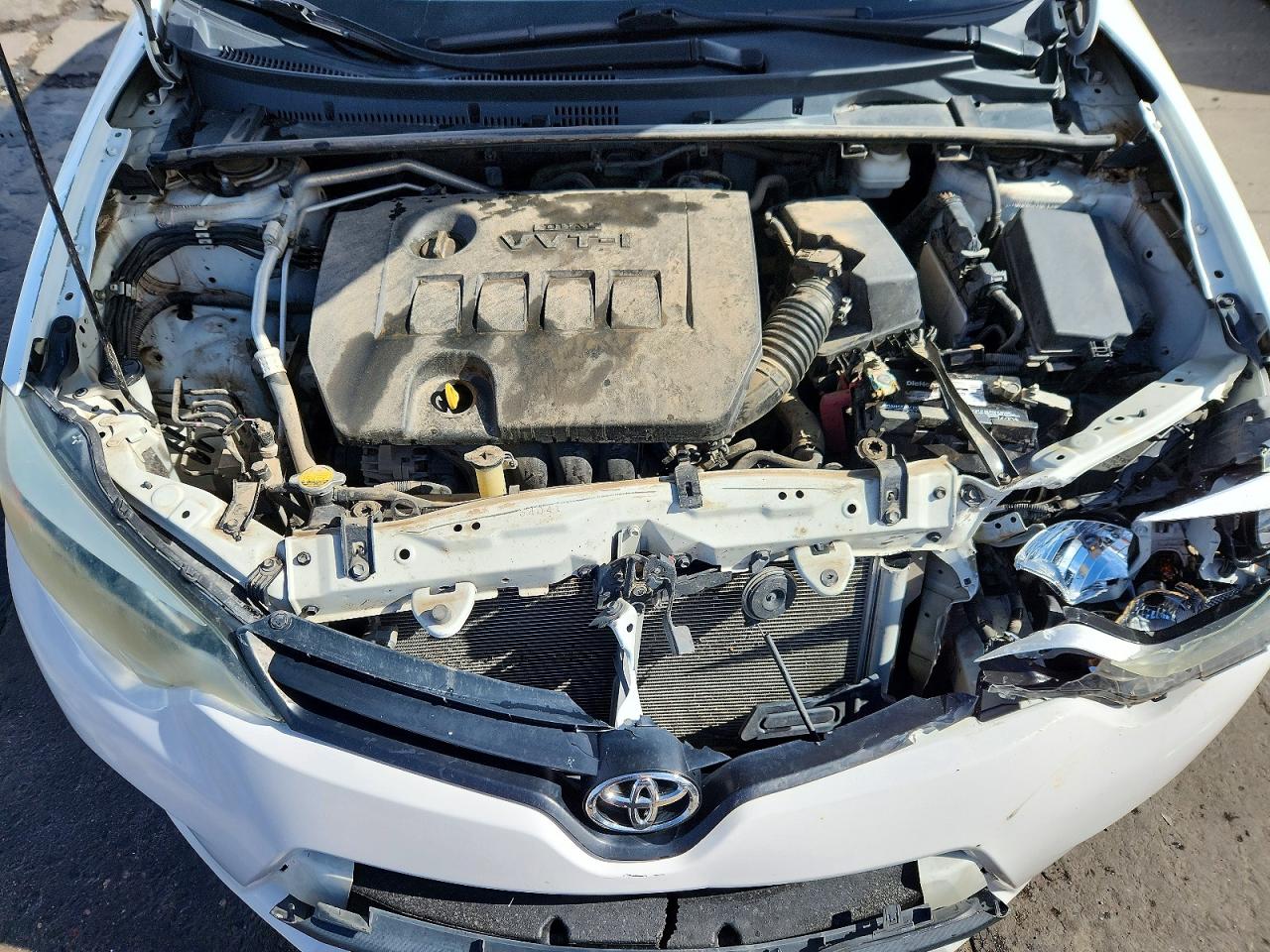 2014 TOYOTA COROLLA L photo 21