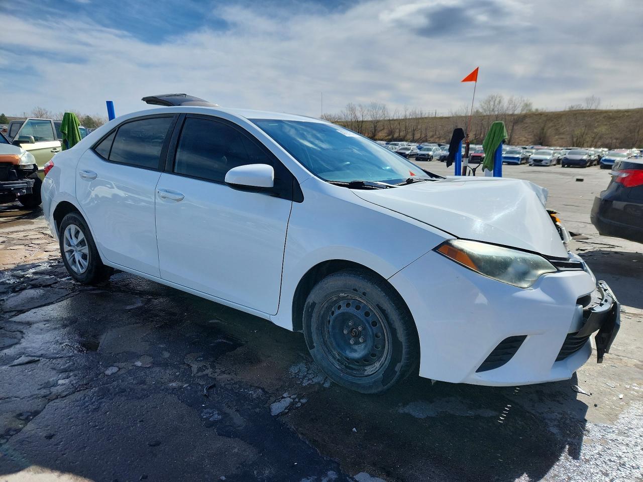 2014 TOYOTA COROLLA L photo 7