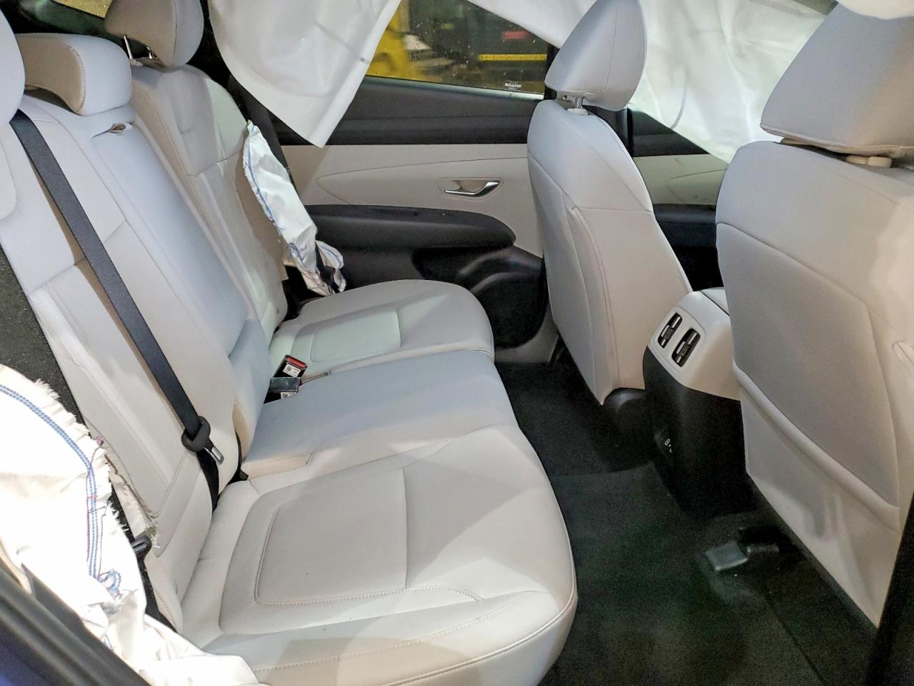 2026 HYUNDAI TUCSON SEL photo 21