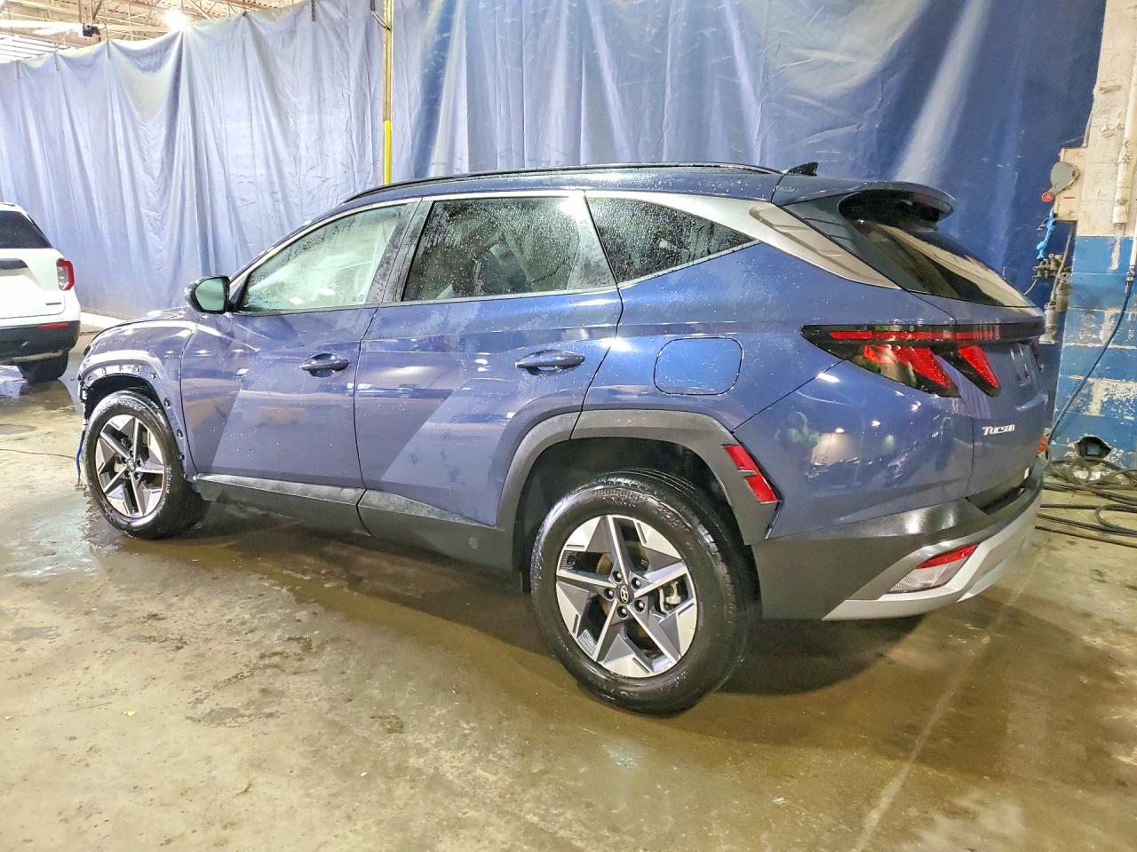 2026 HYUNDAI TUCSON SEL photo 3
