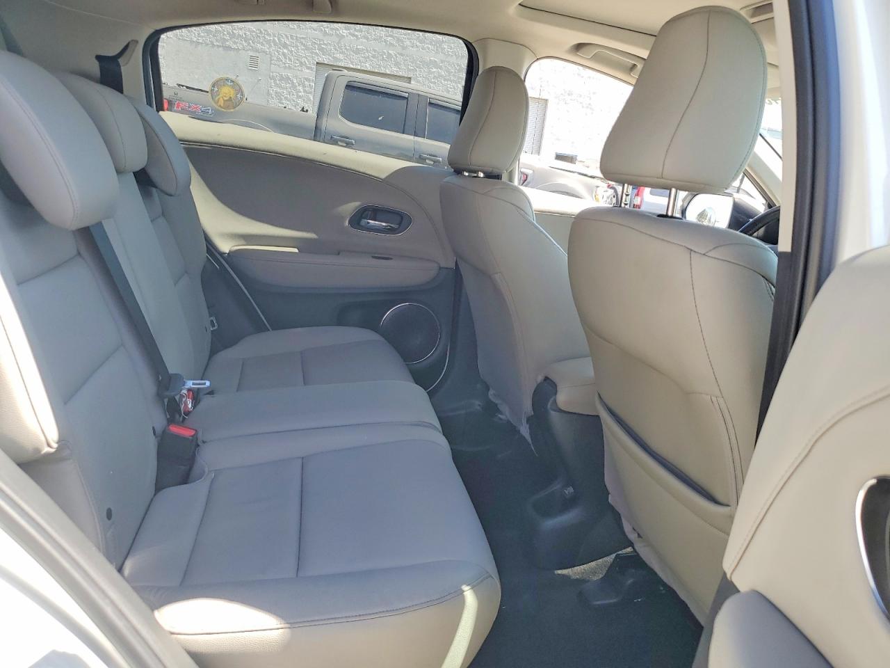 2016 HONDA HR-V EXL photo 28