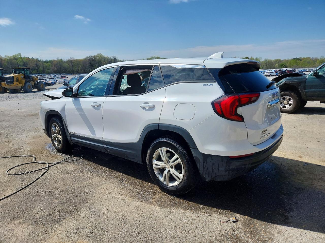 2019 GMC TERRAIN SLE photo 3