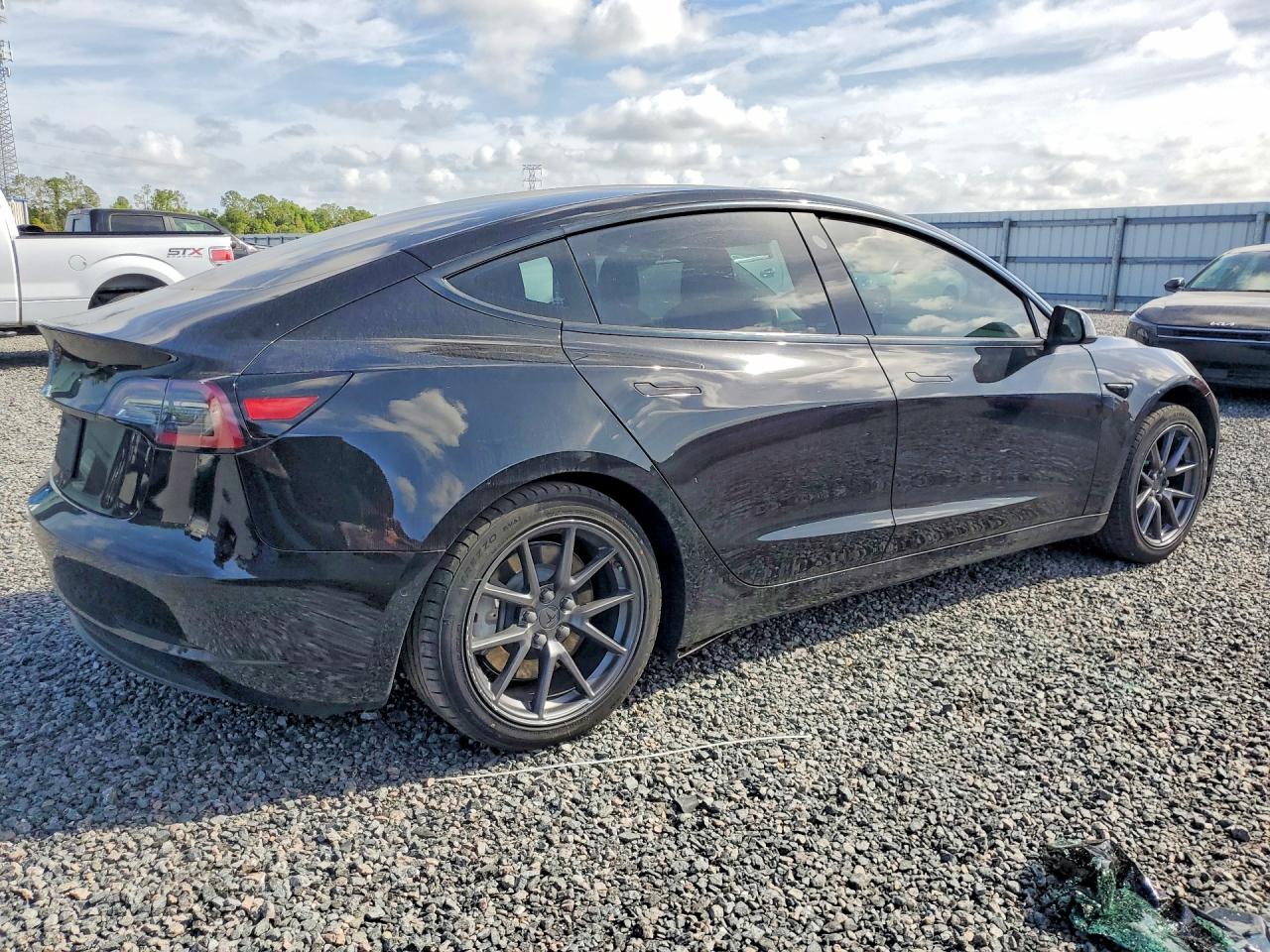 2021 TESLA MODEL 3 photo 3