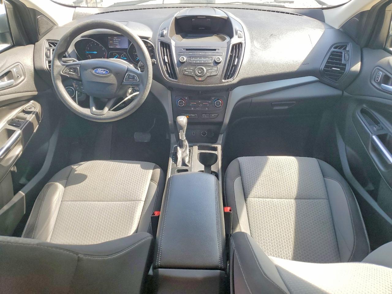 2017 FORD ESCAPE SE photo 15