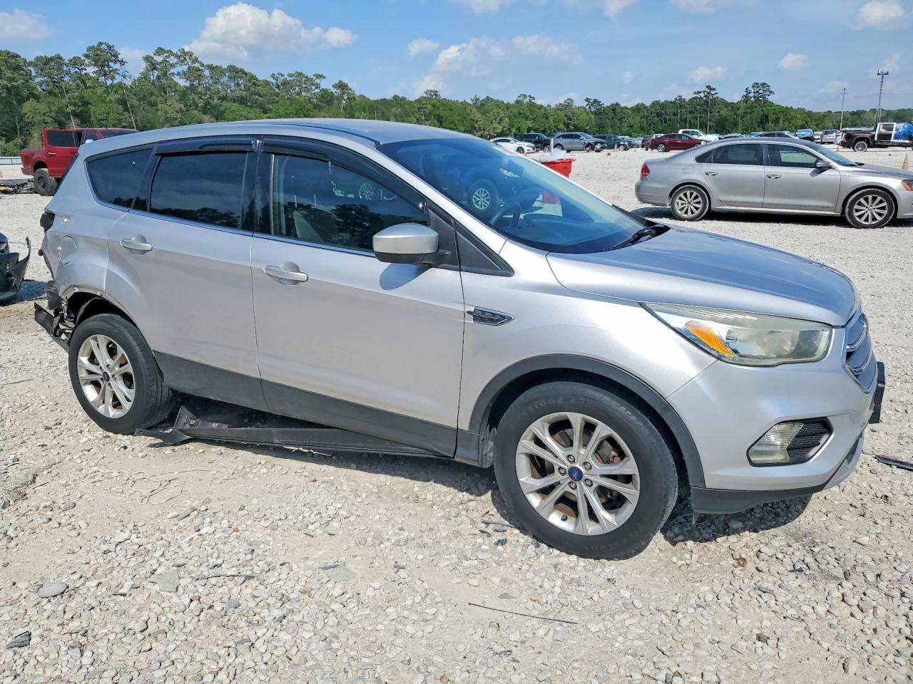 2017 FORD ESCAPE SE photo 7
