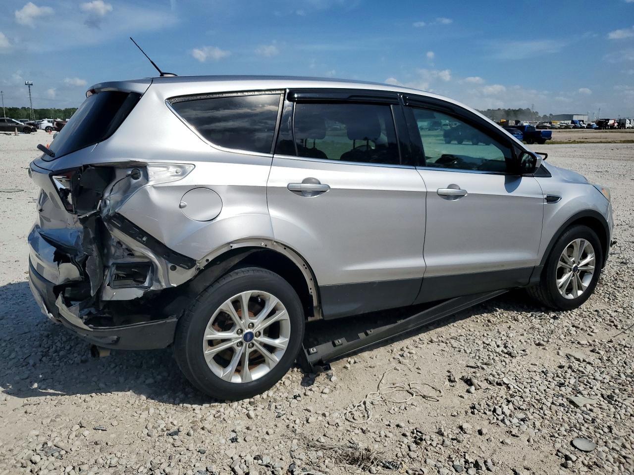 2017 FORD ESCAPE SE photo 5
