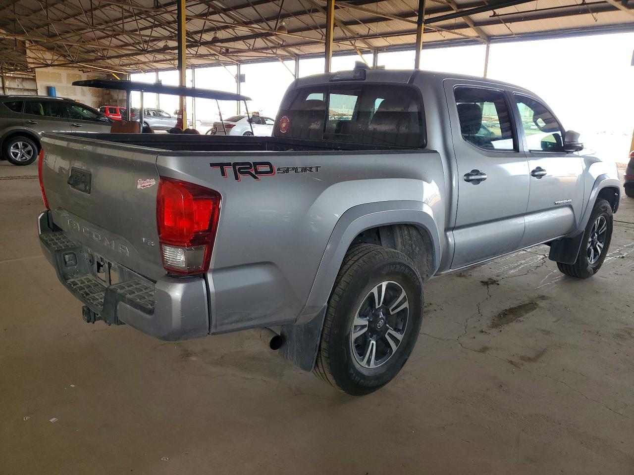 2017 TOYOTA TACOMA TRD SPORT photo 5