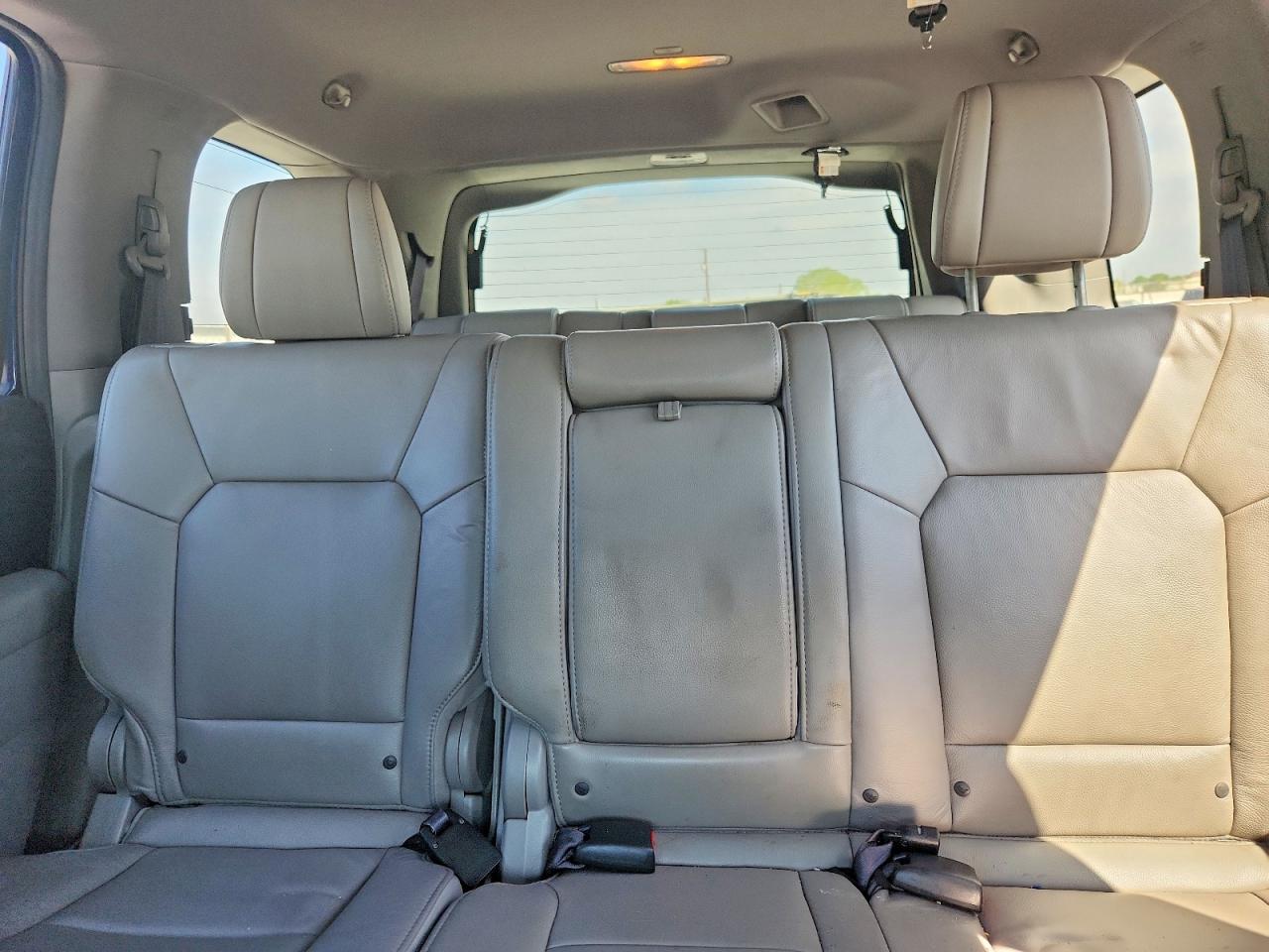 2015 HONDA PILOT EXL photo 28