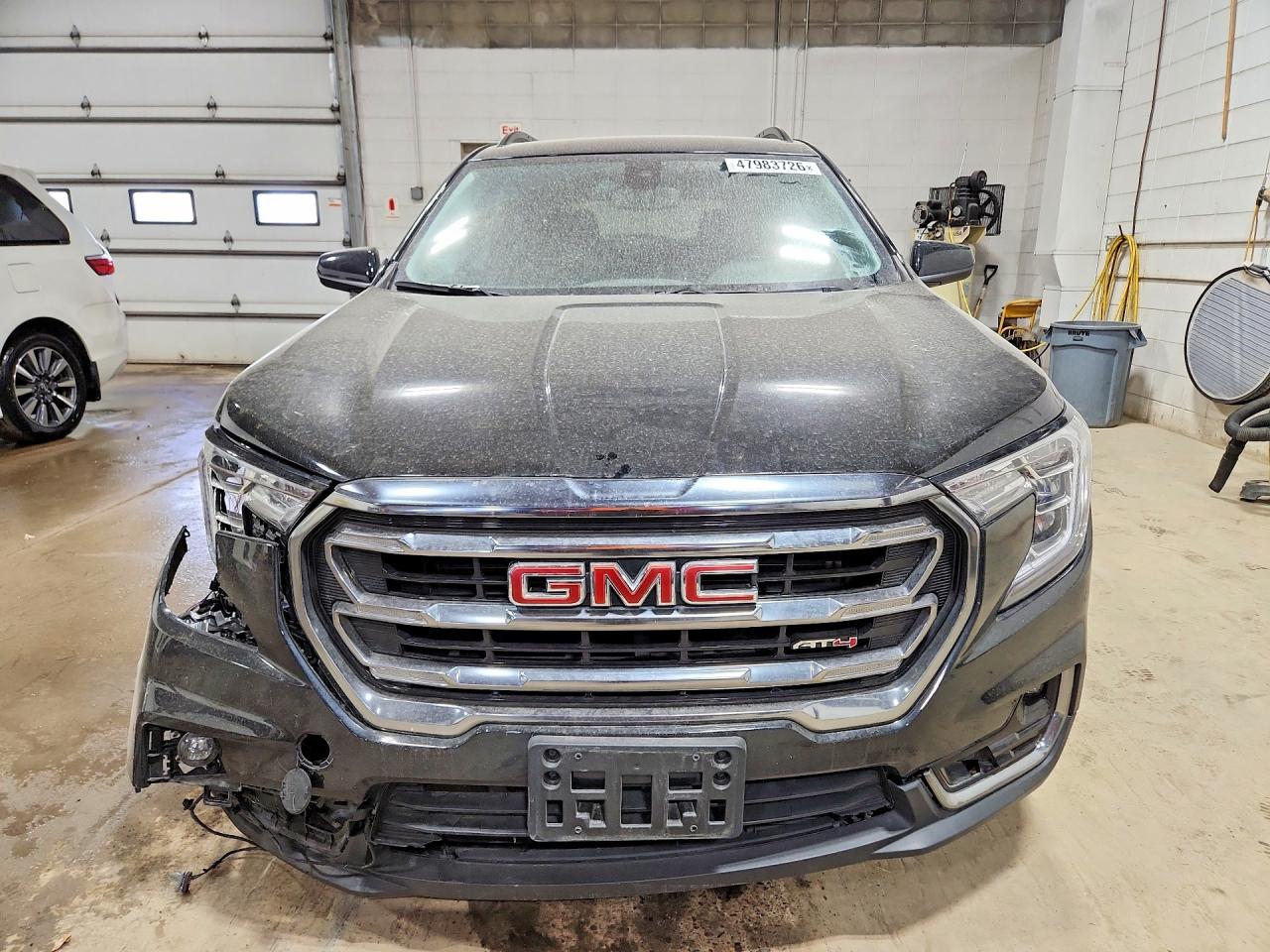 2024 GMC TERRAIN AT4 photo 5