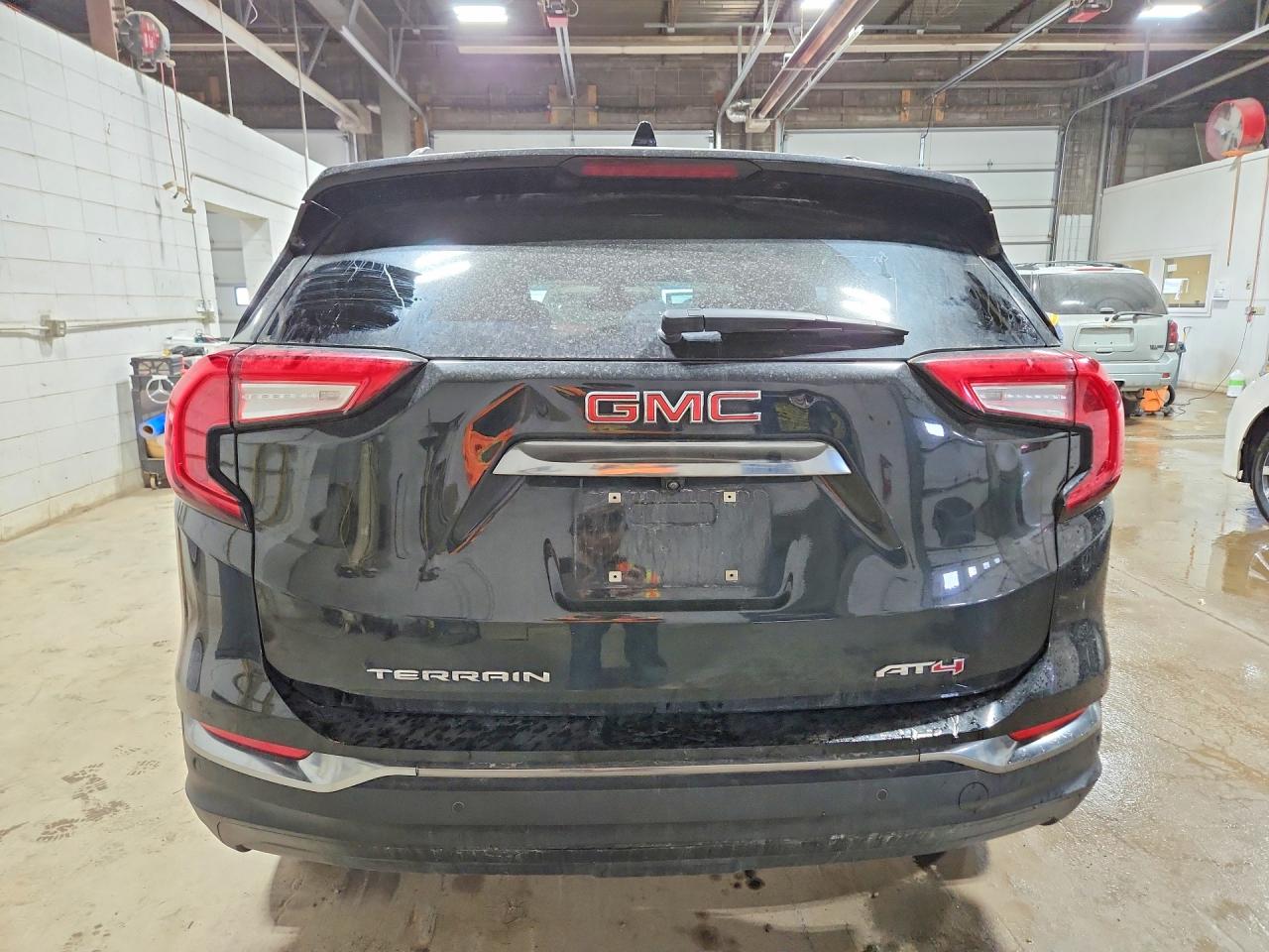 2024 GMC TERRAIN AT4 photo 6