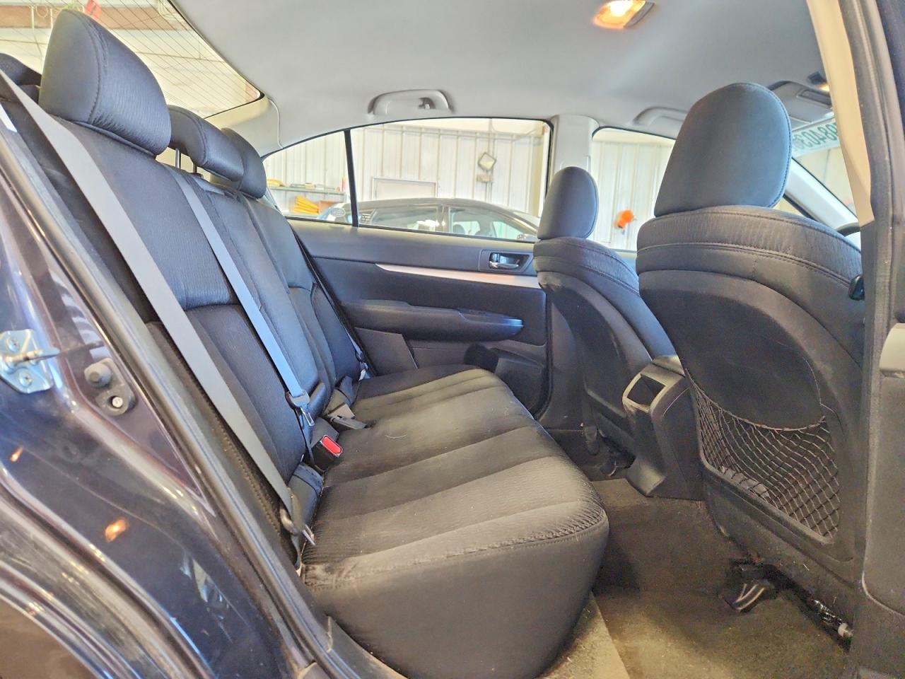 2011 SUBARU LEGACY 2.5I photo 19