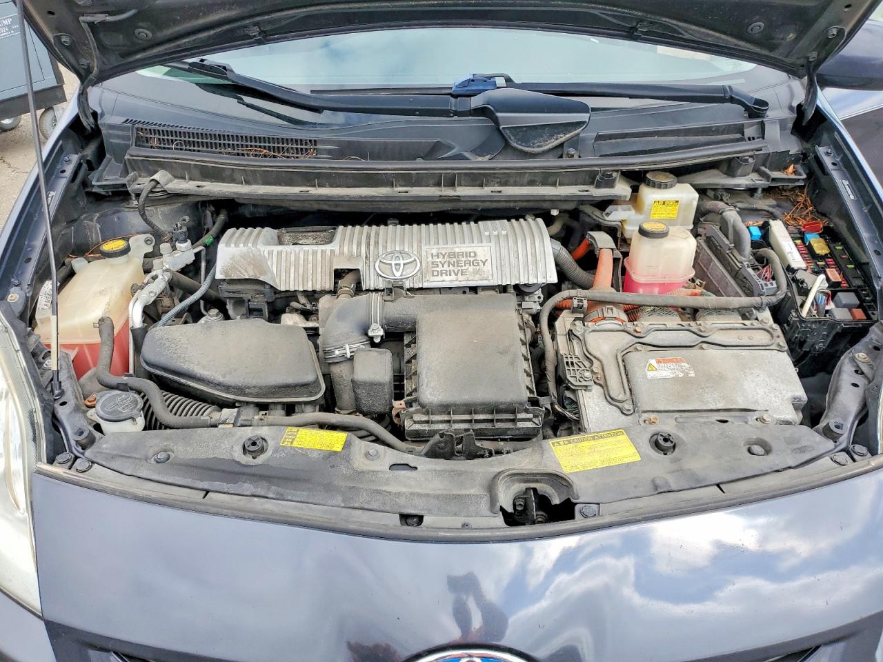 2010 TOYOTA PRIUS III photo 31