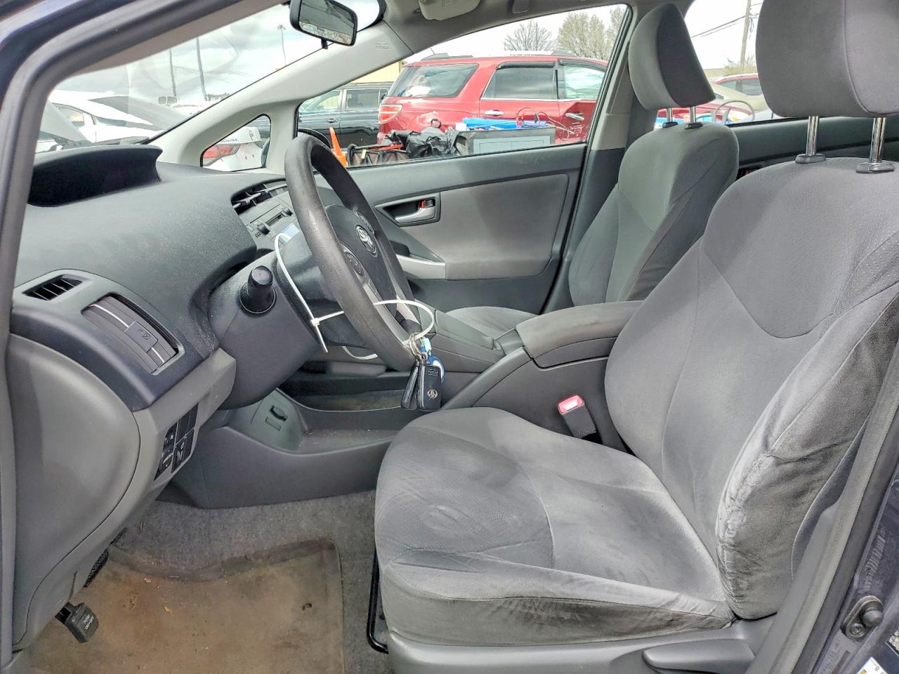 2010 TOYOTA PRIUS III photo 19