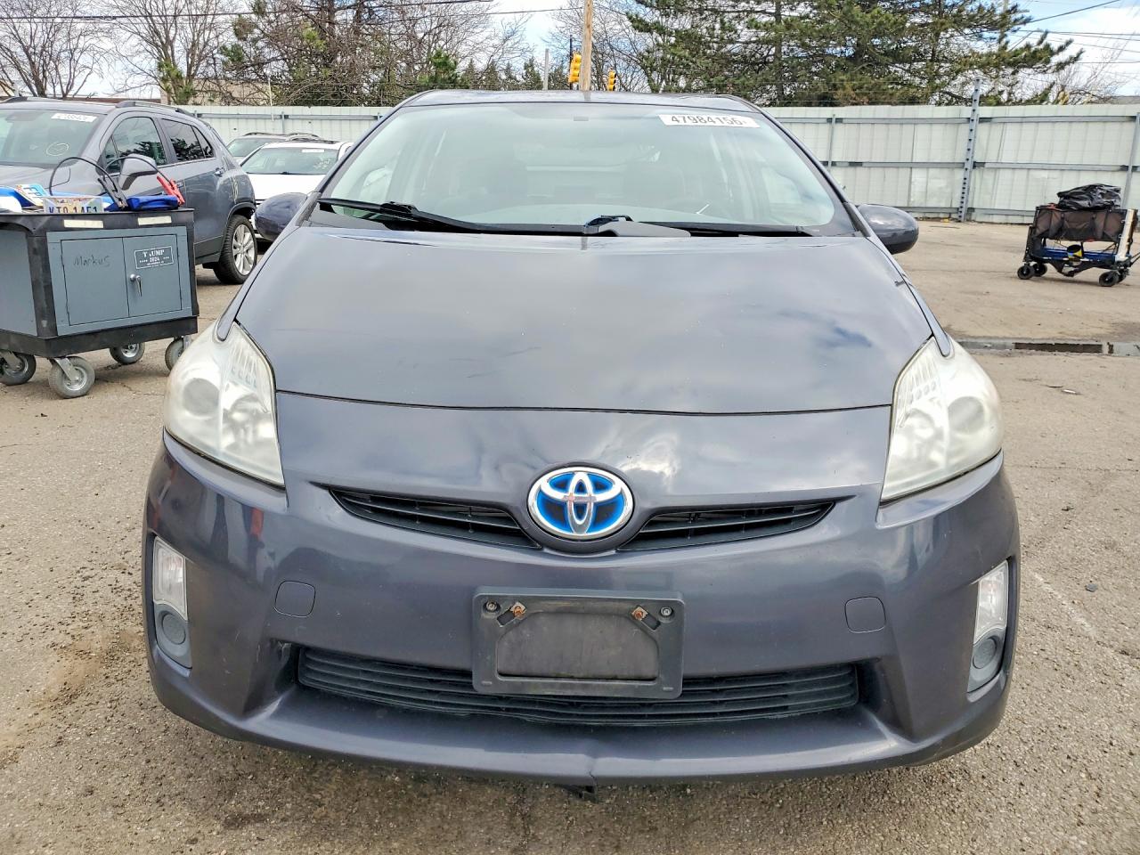 2010 TOYOTA PRIUS III photo 13