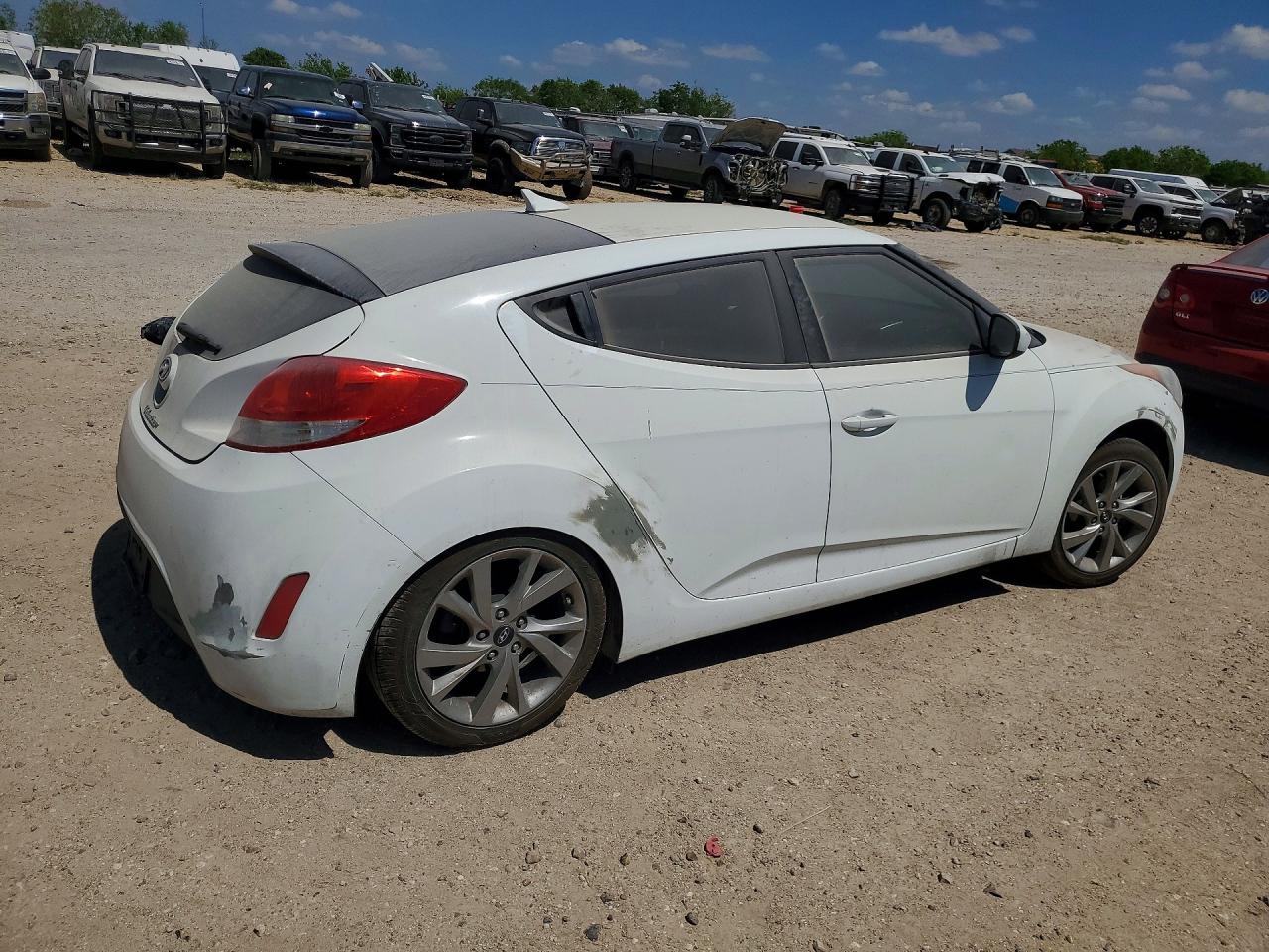 2016 HYUNDAI VELOSTER BASE photo 5