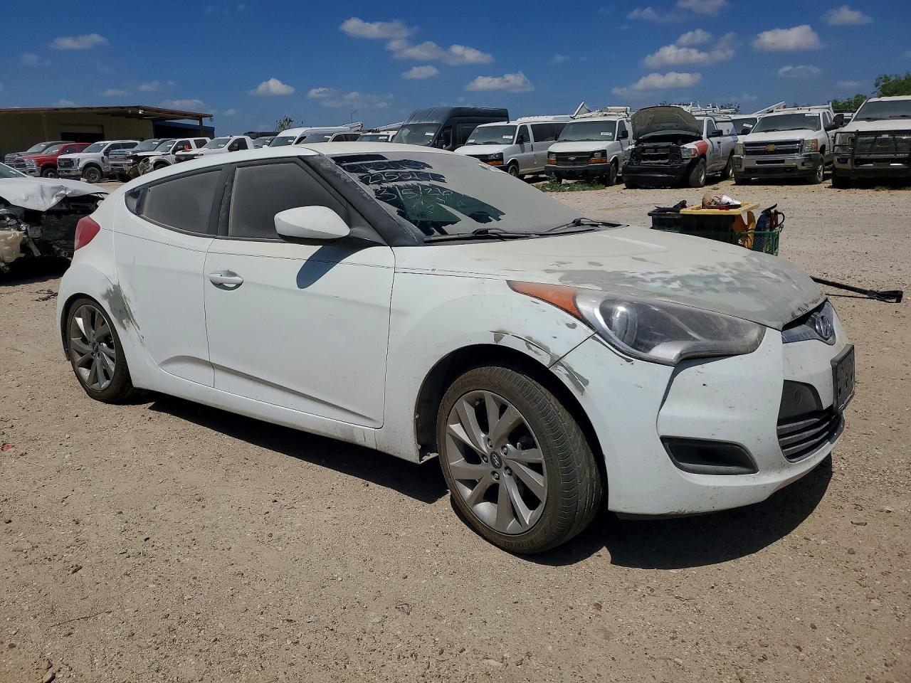 2016 HYUNDAI VELOSTER BASE photo 7