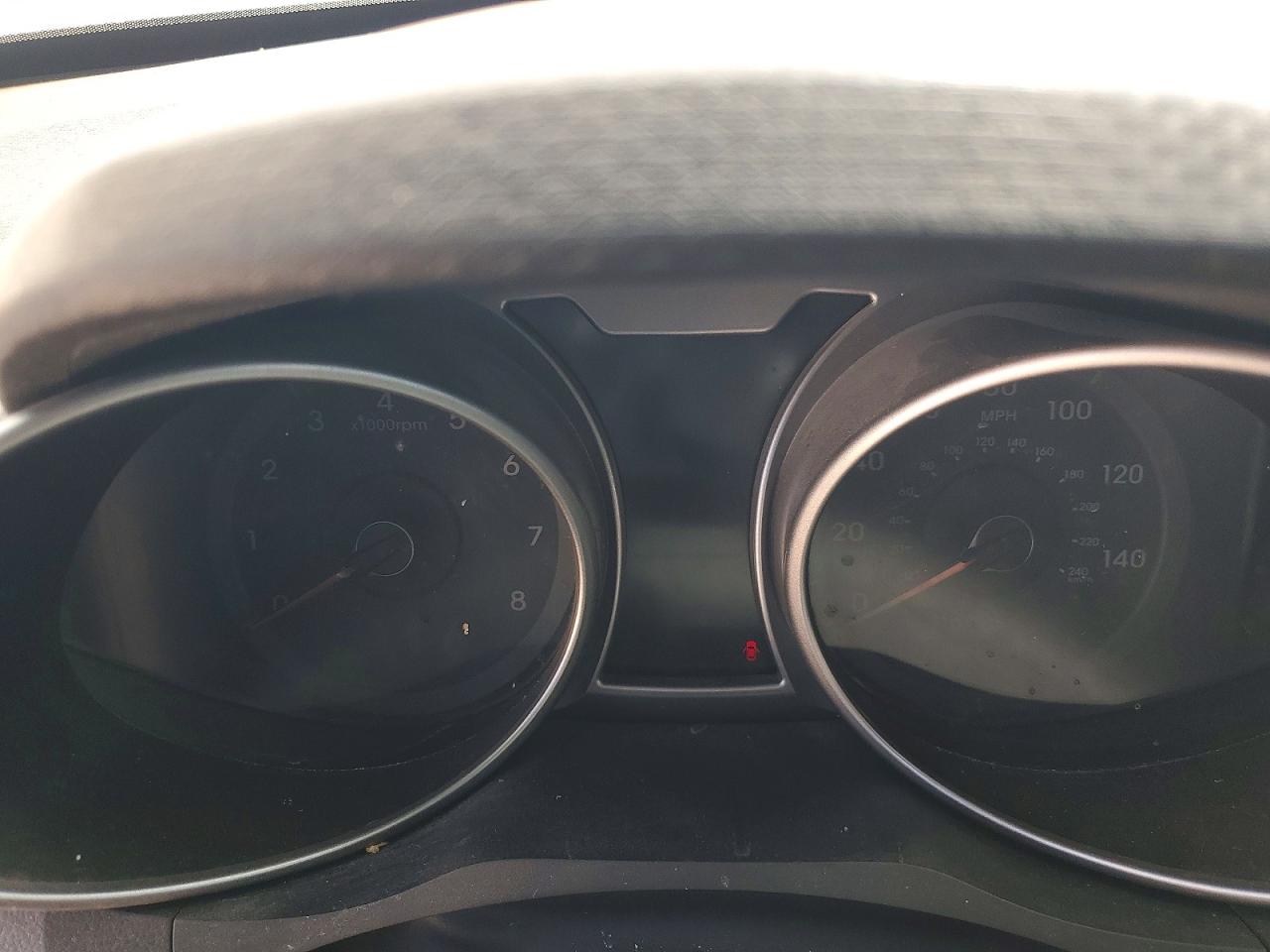 2016 HYUNDAI VELOSTER BASE photo 17