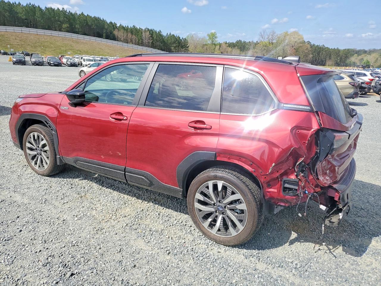 2025 SUBARU FORESTER TOURING photo 3