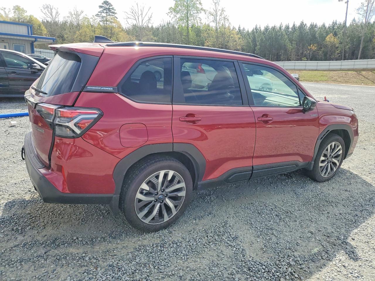 2025 SUBARU FORESTER TOURING photo 5