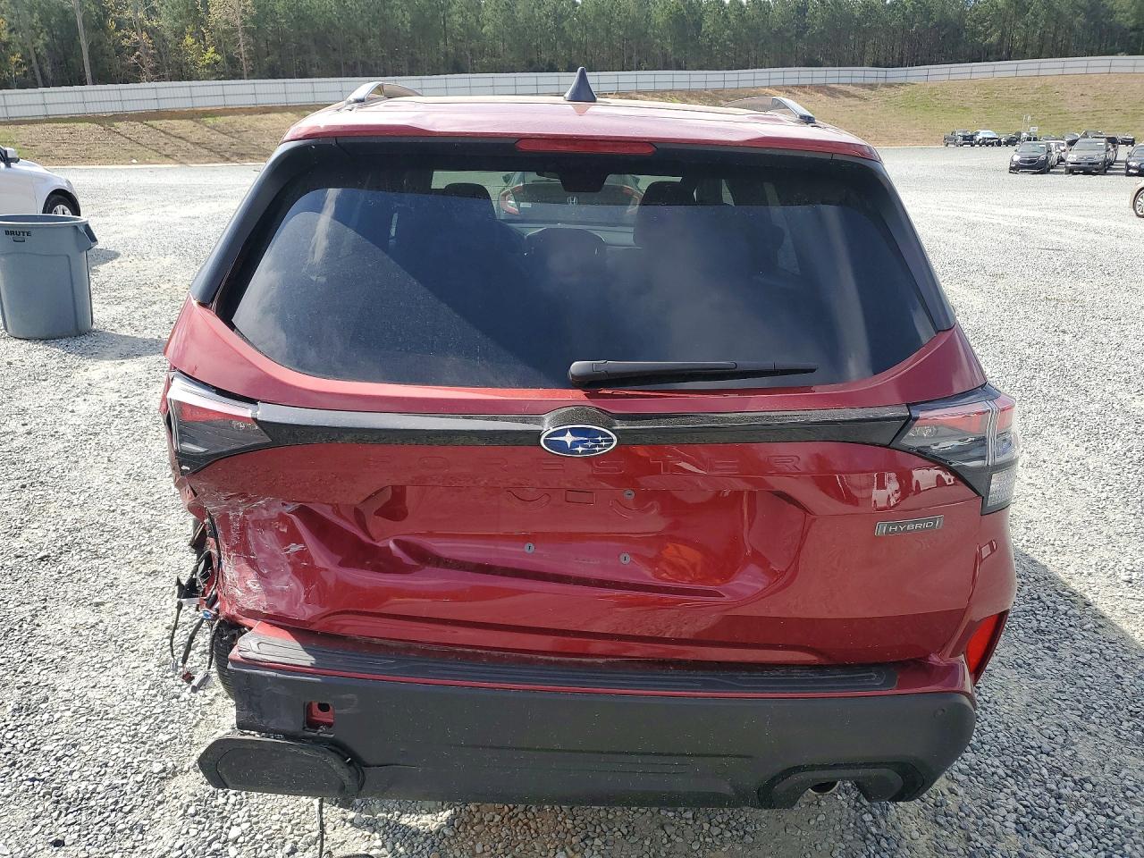 2025 SUBARU FORESTER TOURING photo 11