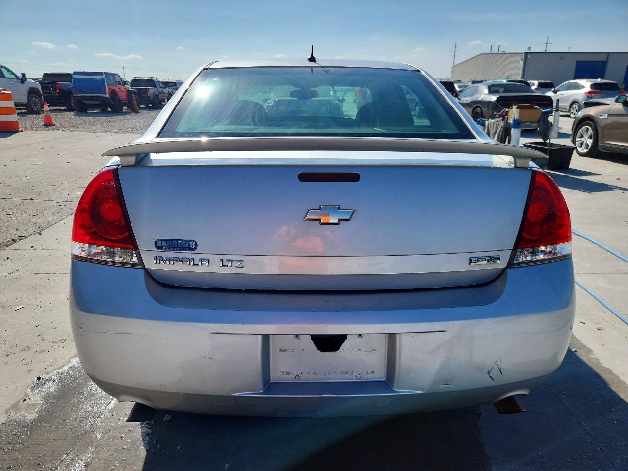 2012 CHEVROLET IMPALA LTZ photo 11