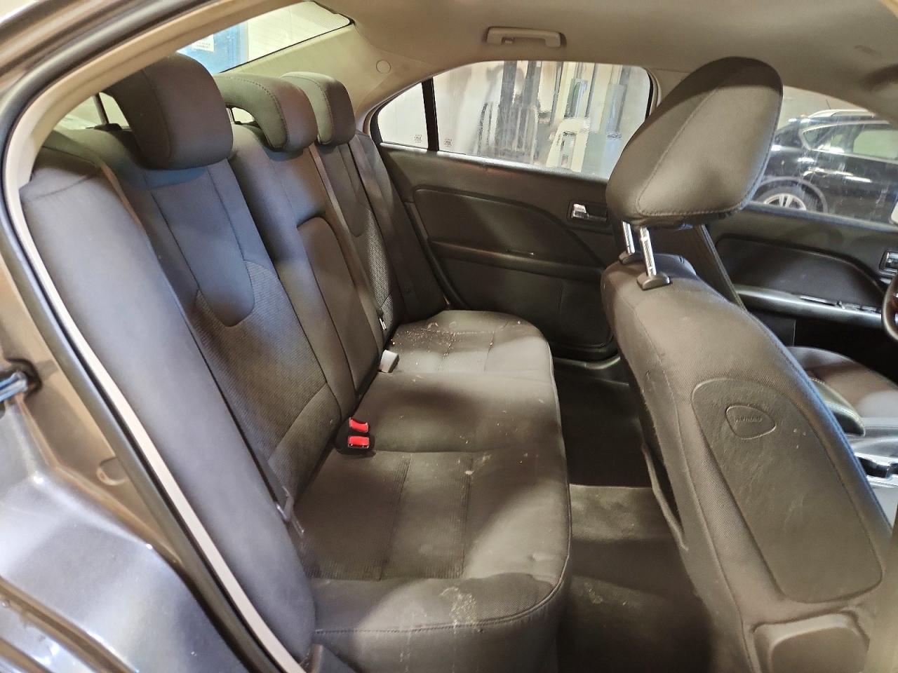 2010 FORD FUSION SE photo 19