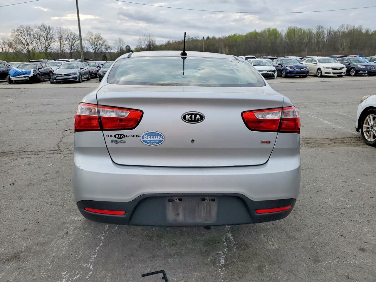 2013 KIA RIO LX photo 11