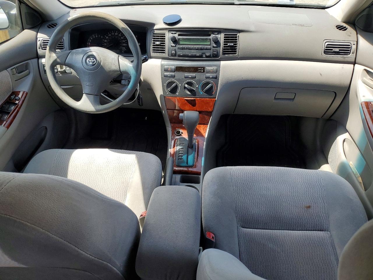 2005 TOYOTA COROLLA photo 15