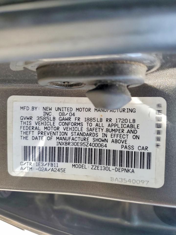 2005 TOYOTA COROLLA photo 23