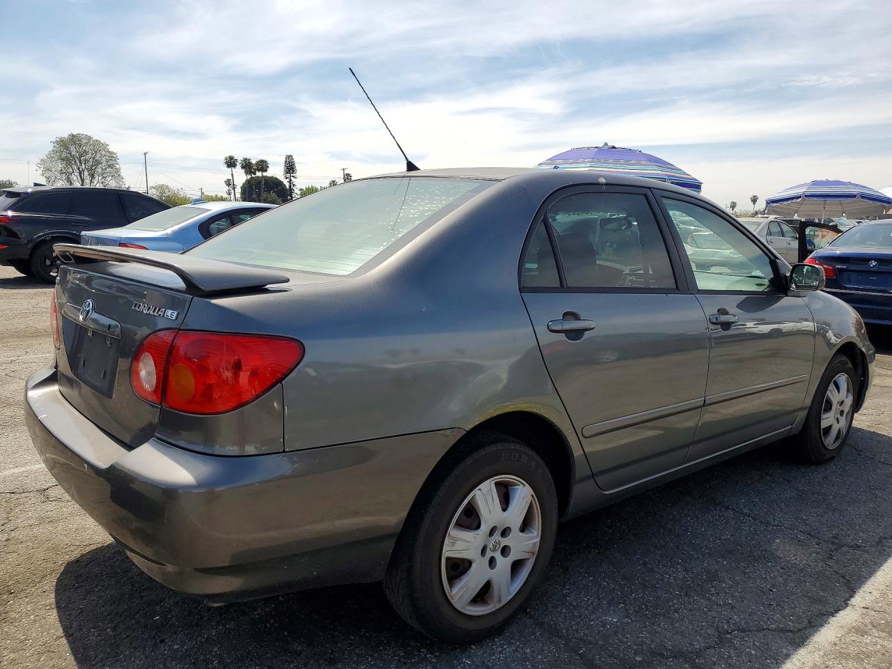 2005 TOYOTA COROLLA photo 5