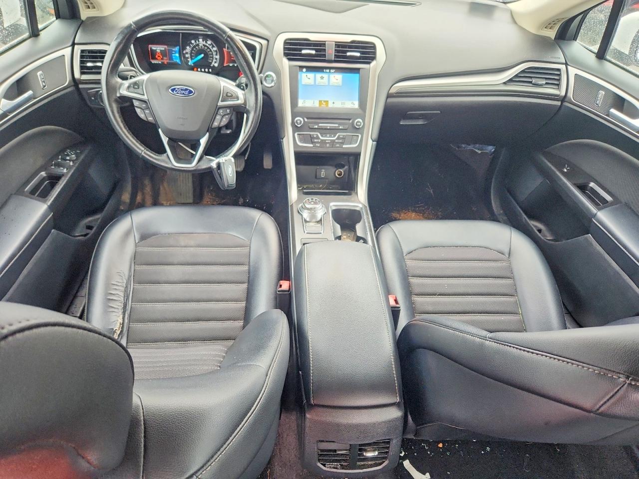 2017 FORD FUSION SE photo 15