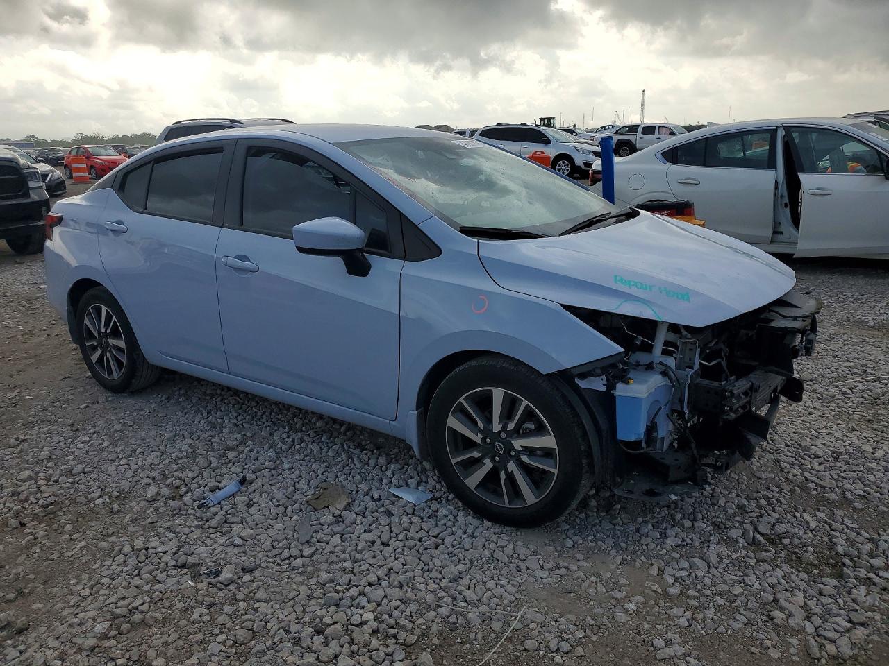 2024 NISSAN VERSA SV photo 7