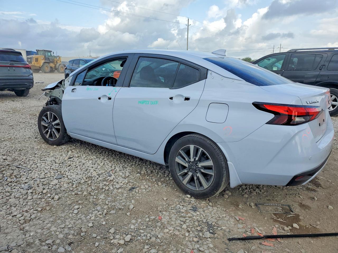 2024 NISSAN VERSA SV photo 3
