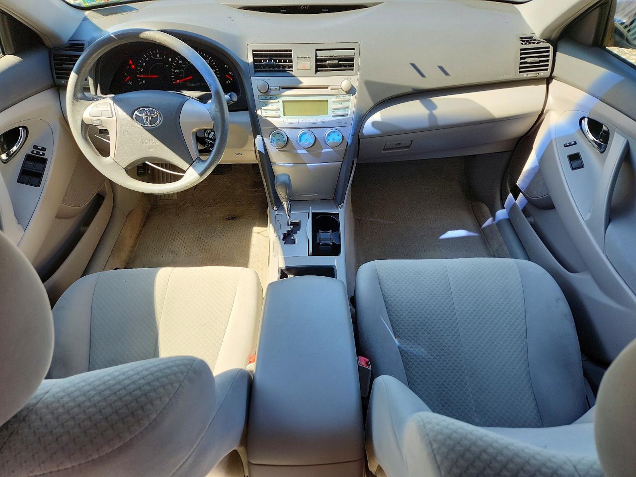 2008 TOYOTA CAMRY LE photo 8