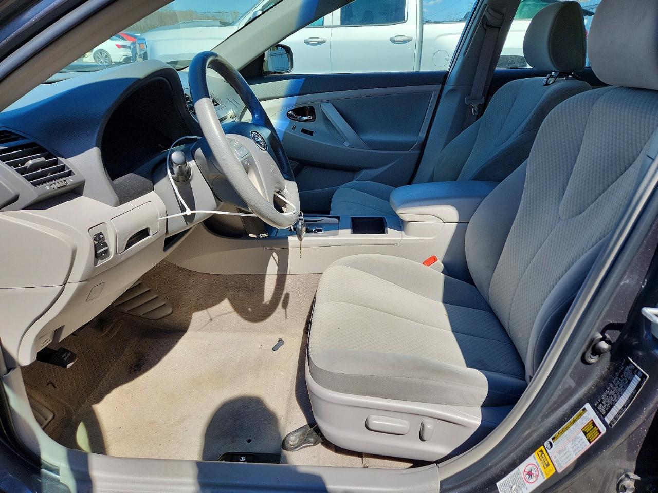 2008 TOYOTA CAMRY LE photo 7