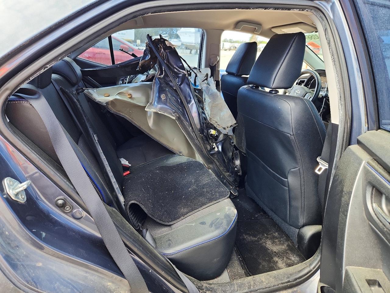 2017 TOYOTA COROLLA SE photo 10