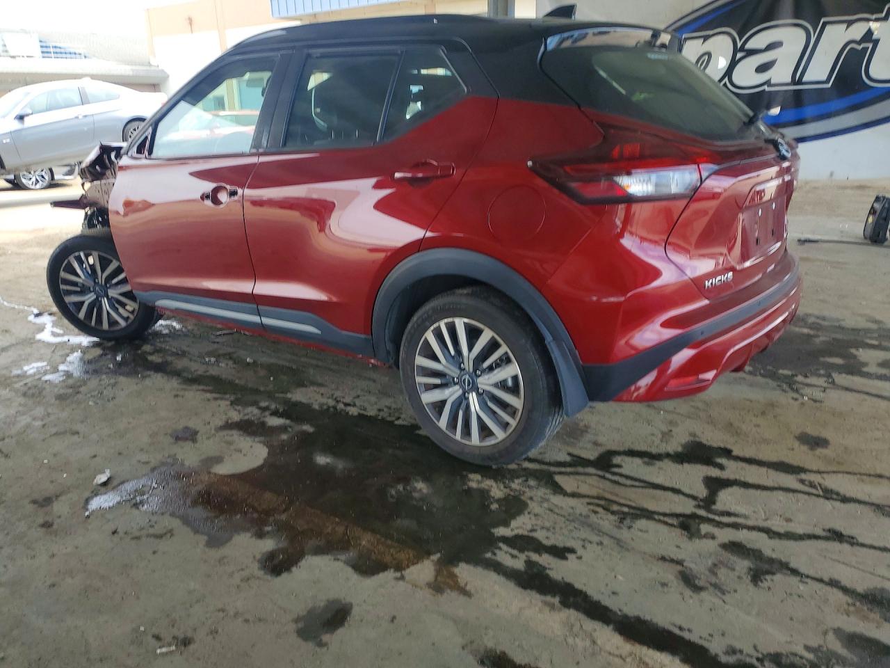 2023 NISSAN KICKS SR photo 3