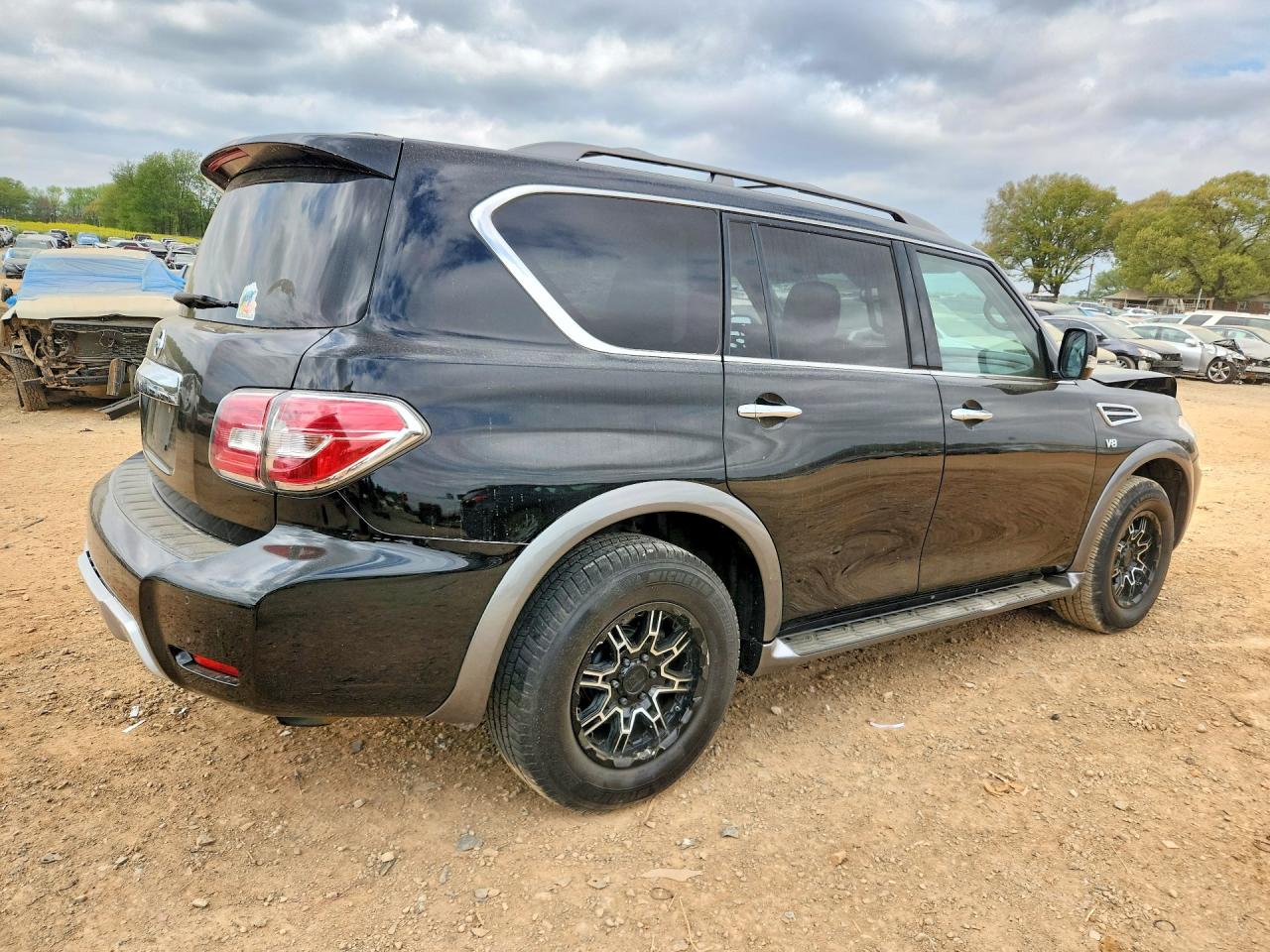 2018 NISSAN ARMADA SV photo 3