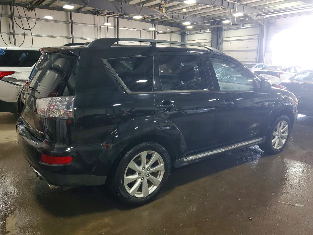 2012 MITSUBISHI OUTLANDER SE photo 7